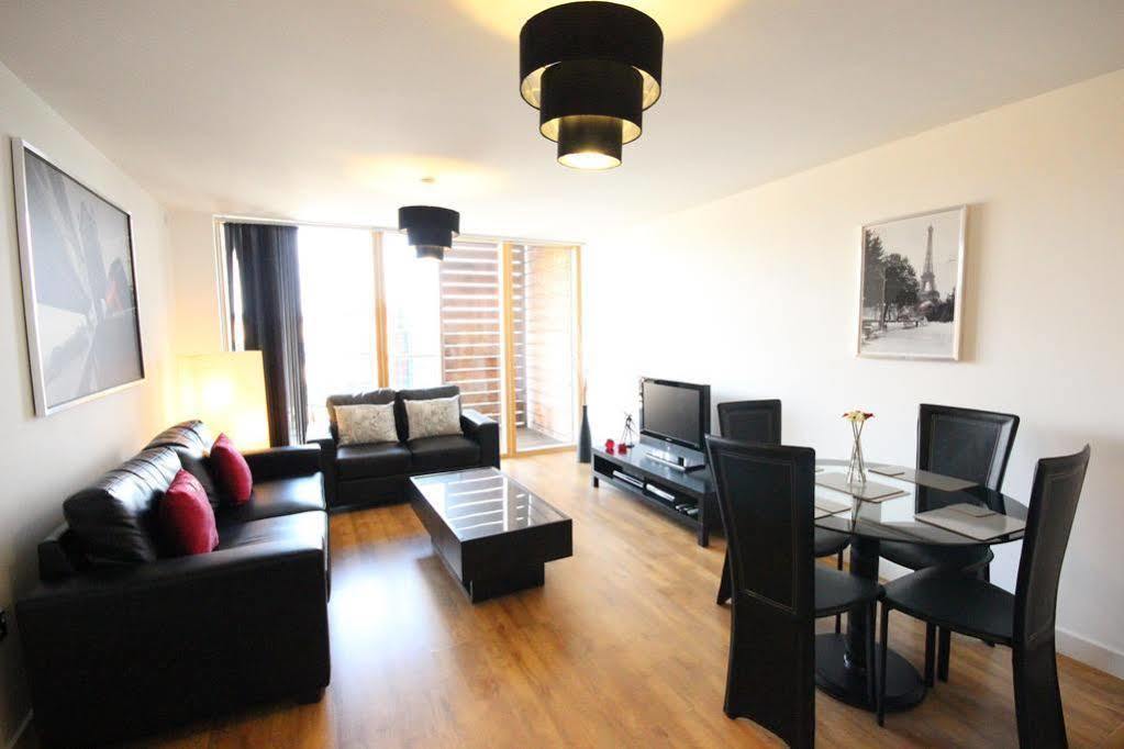 Cotels At Vizion Serviced Apartments, Superfast Broadband, Central Location, Free Parking, Fully Equipped Kitchen Milton Keynes Exterior foto